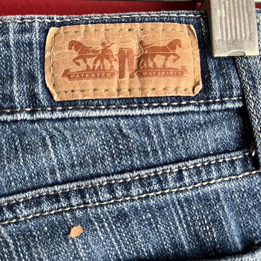 Levi’s Super Low Bootcut 518 Jeans - Picture 10 of 11